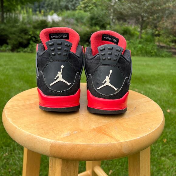 Nike Air Jordan 4 Retro GS Red Thunder Men\'s Shoes - Size 5 - Ships Now
